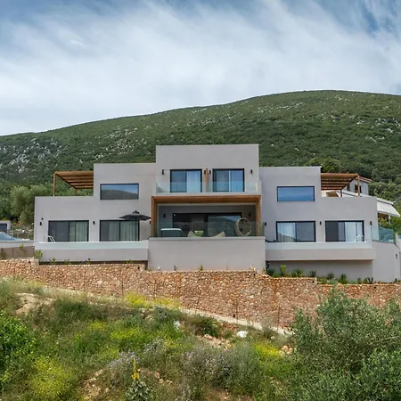 Fteri - Lassu Retreat Apartment Zola