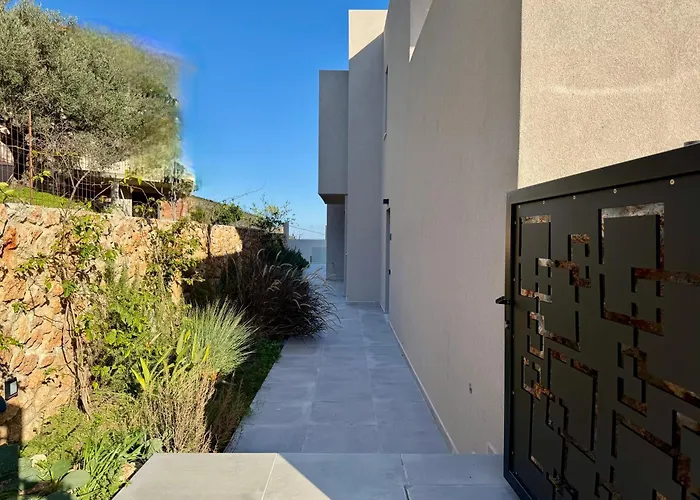 Fteri - Lassu Retreat *